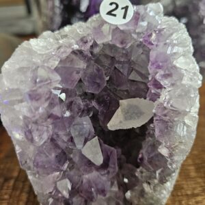 Amethist staand A+ kwaliteit 536gr nr. A21