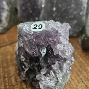 Amethist staand A+ kwaliteit 152gr nr. A29