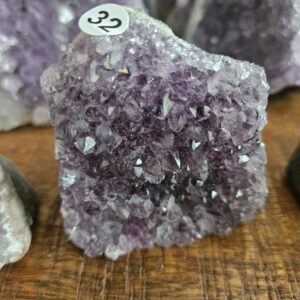 Amethist staand A+ kwaliteit 210gr nr. A32