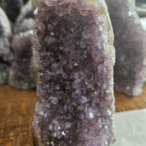 Amethist staand A+ kwaliteit 490gr nr. A34