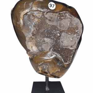 Agaat op standaard 14cm. 686gr. nr.97
