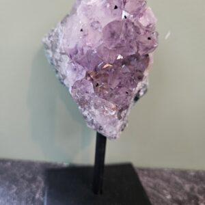 Amethist op standaard, 12-15CM nr. A11