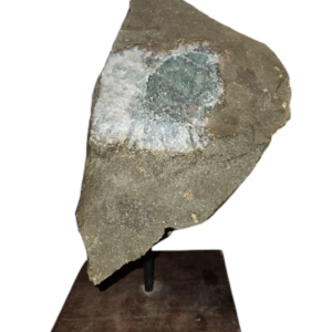 Groene Amethist op standaard 40cm 6140gram