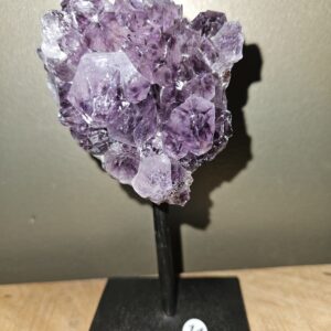 Amethist op standaard, verschillende soorten 11-13CM nr.14