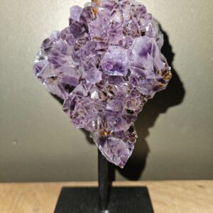 Amethist op standaard, verschillende soorten 11-13CM nr.17