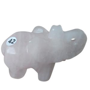 Olifant Rozenkwarts 6cmhoog, Lengte 8.5cm nr. 42