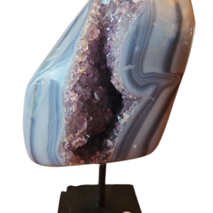 Agaat met Amethist op standaard nr. 81